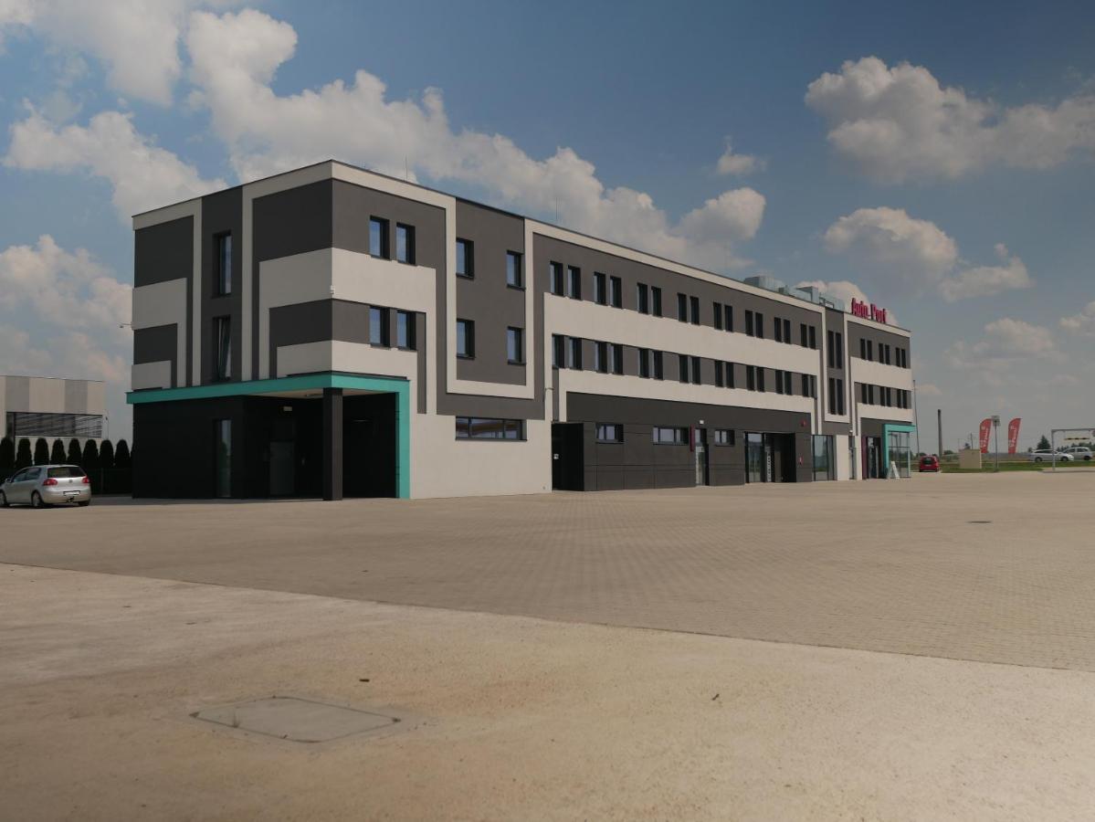 Blue Hotel Kalisz  Exterior photo